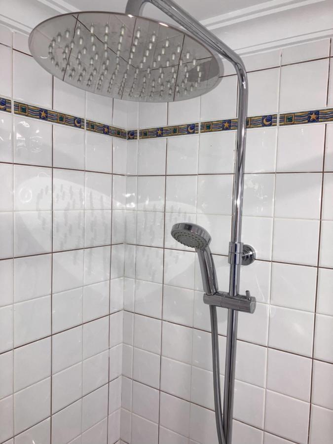 Moderno Apartamento En Casco Historico Sevilla Buitenkant foto