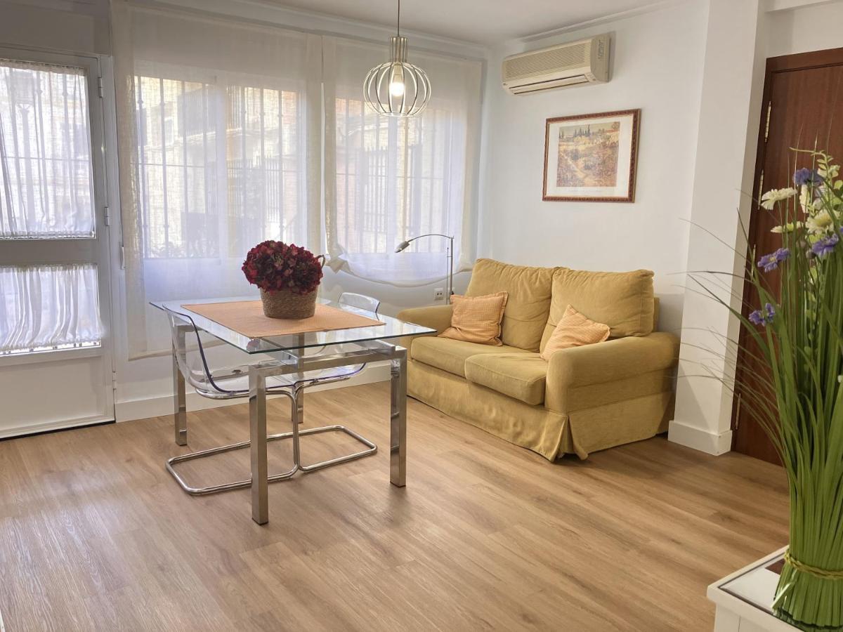 Moderno Apartamento En Casco Historico Sevilla Buitenkant foto
